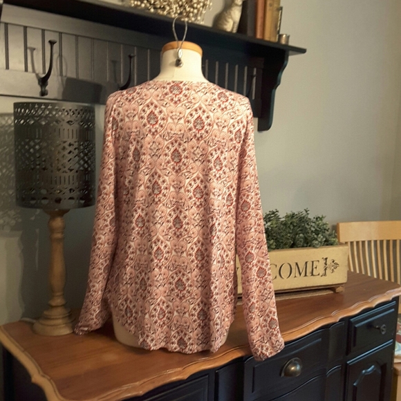 LOFT BLOUSE - Picture 2 of 4